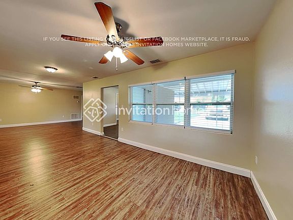 4th image of 324 Lake Fair Ln