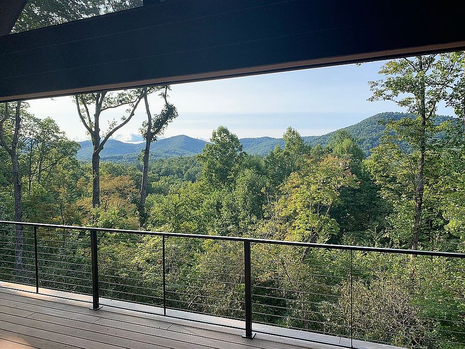 2nd image of 209 Secluded Hills Ln