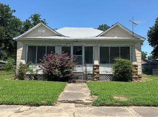615 W 15th St, Okmulgee, OK 74447