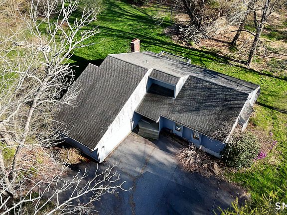 2nd image of 239 Brown Road