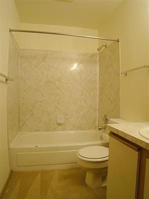 5th image of 1731 NW 58th St APT 101