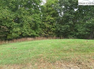 Mountain Ridge Rd, Piney Creek, NC 28663