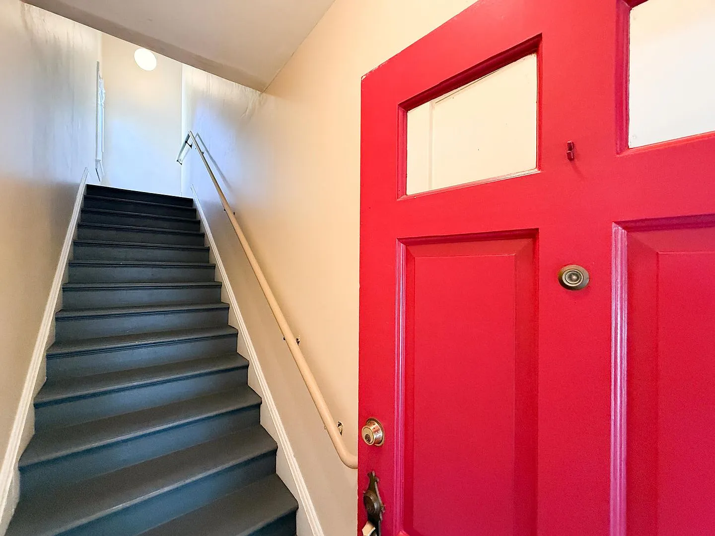 2208 Ward St. — Photo 2