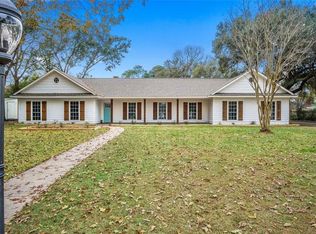 2932 Squire Ln, Mobile, AL 36695