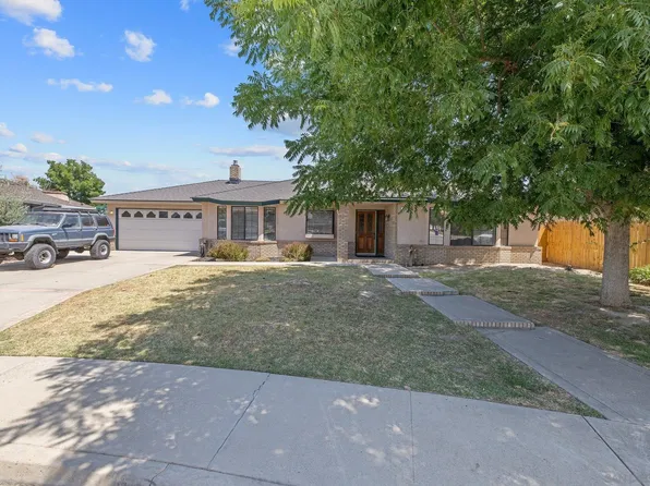 300 W Adrian Way, Hanford, CA 93230