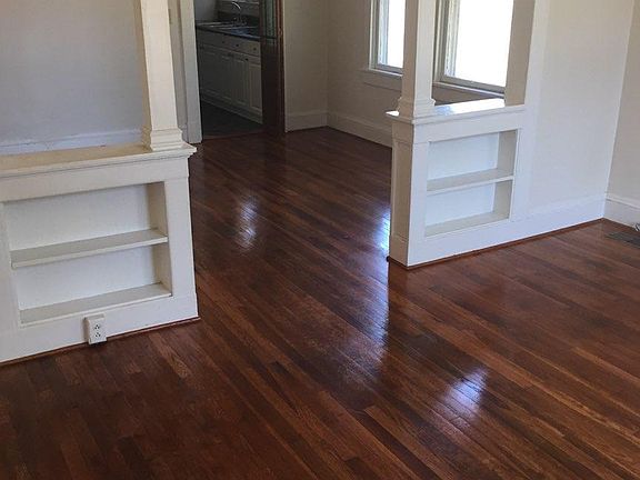 2nd image of 306 Franklin St