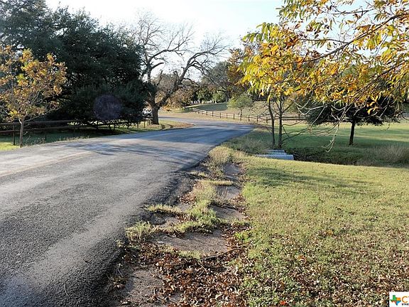 5th image of 808 Mill Creek Dr