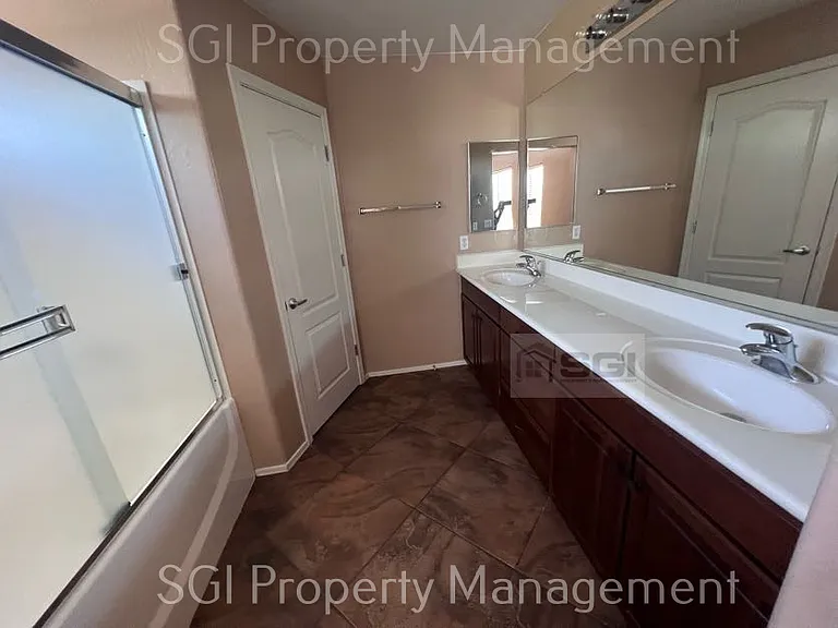15101 N 173rd Dr — Photo 25