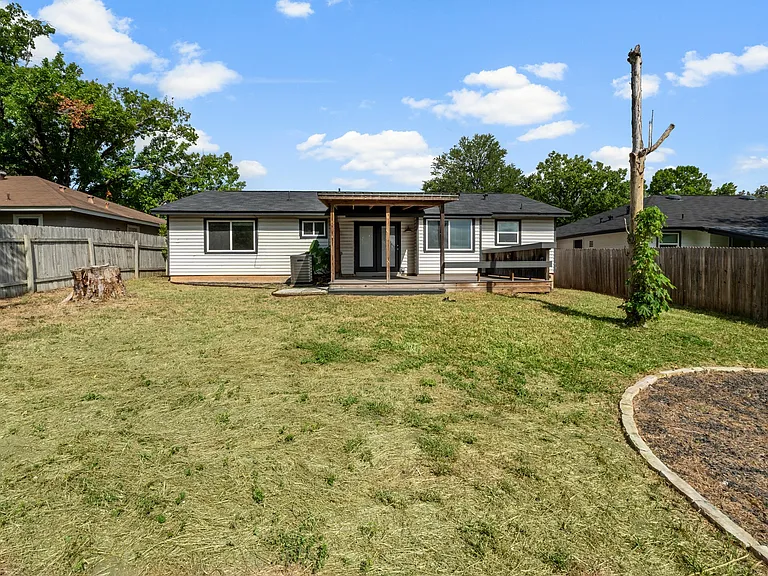 10107 Floyd Dr — Photo 27