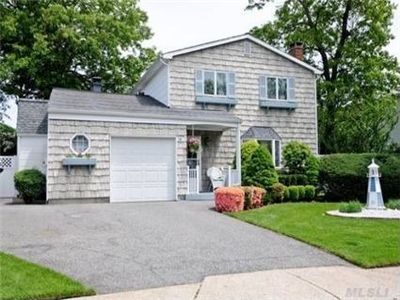 23 Avis Dr, Holbrook, NY, 11741