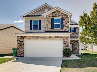5773 White Pine Rd, Whitestown, IN 46075