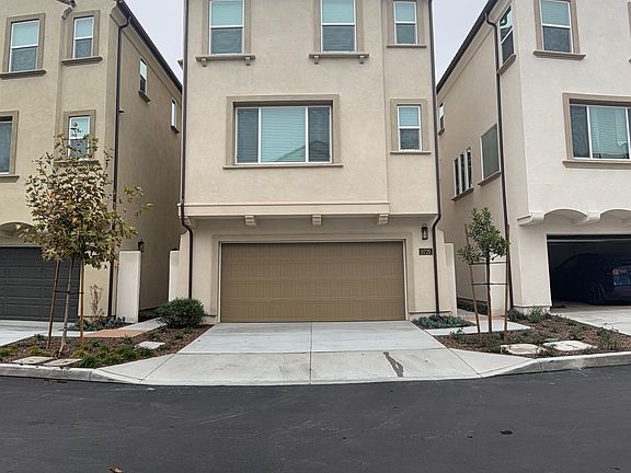 Located in an established neighborhood, you'll love the convenience of nearby top-rated schools, parks, and downtown Garden Grove's vibrant dining, shopping, and entertainment.