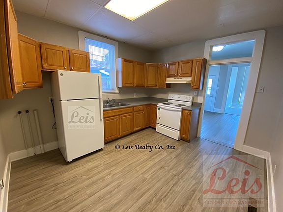 4th image of 430 Washington Ave #1