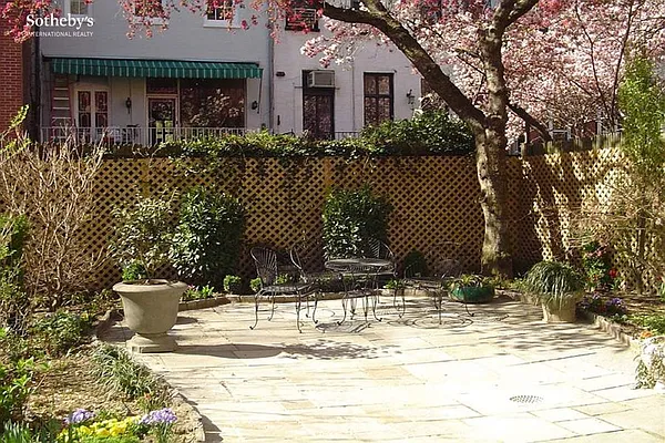 Rented by Sotheby's International Realty | media 30