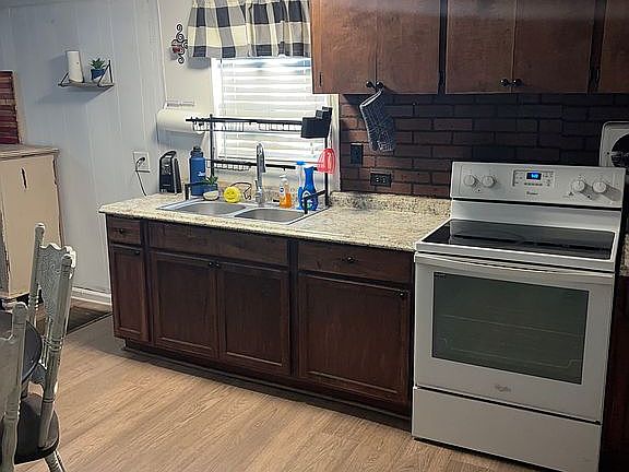 4th image of 312 Bay Branch Dr