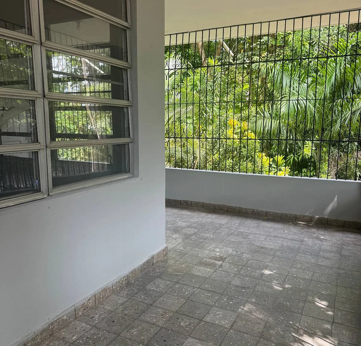 3 bed, 2.0 bath, 1200 sqft, $1,100 — Photo 4