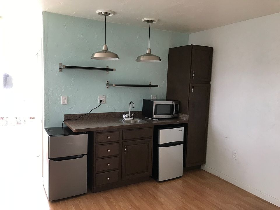 1st image of 2294 Vineyard Dr
