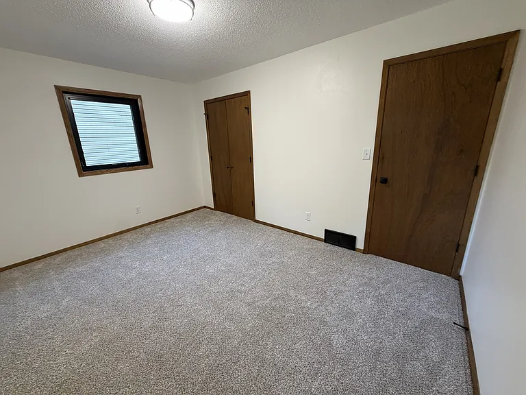 3804 S Holbrook Ave — Photo 10