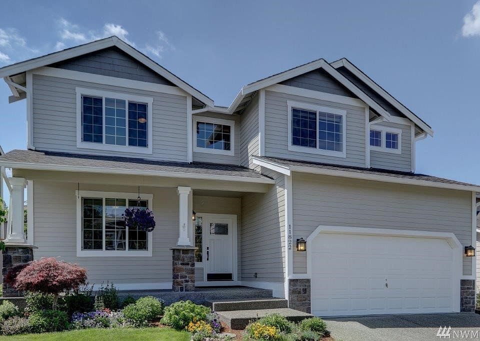 Welcome home to Outlook Ridge!