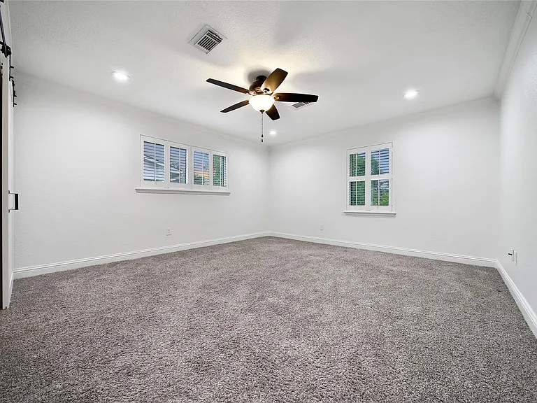 950 Del Norte St — Photo 24