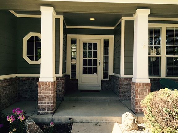 Entry/Front Porch