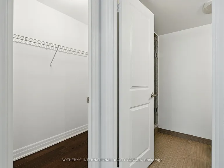 500 Saint Clair Ave W #502 — Photo 8