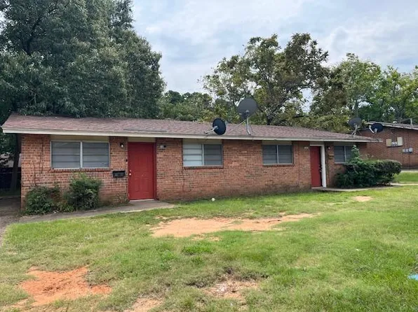 702 Forest Trl #702, Marshall, TX 75672