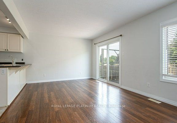4th image of 140 Windflower Dr