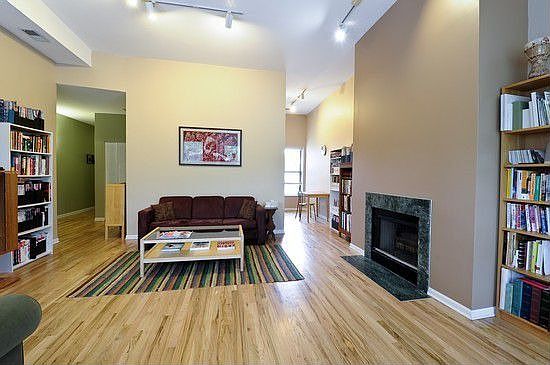 3rd image of 1245 W Foster Ave APT 3W
