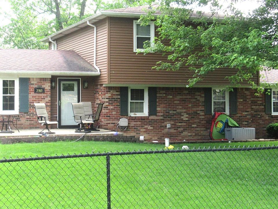1st image of 3960 N Woodbine Dr