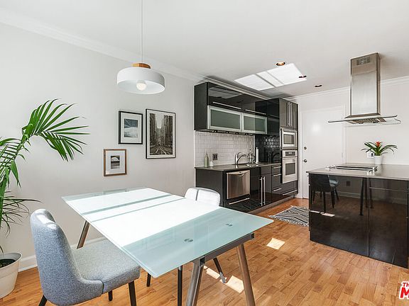 4th image of 960 Larrabee St APT 211