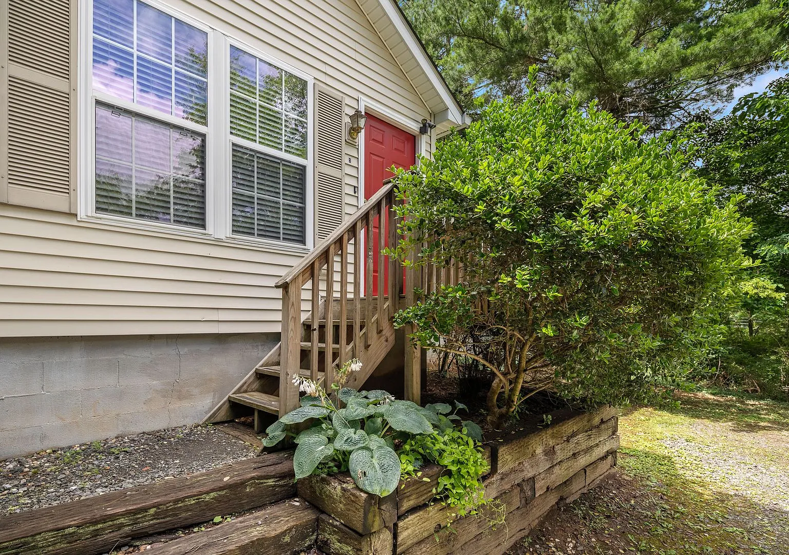 305 Rosscraggon Road — Photo 2