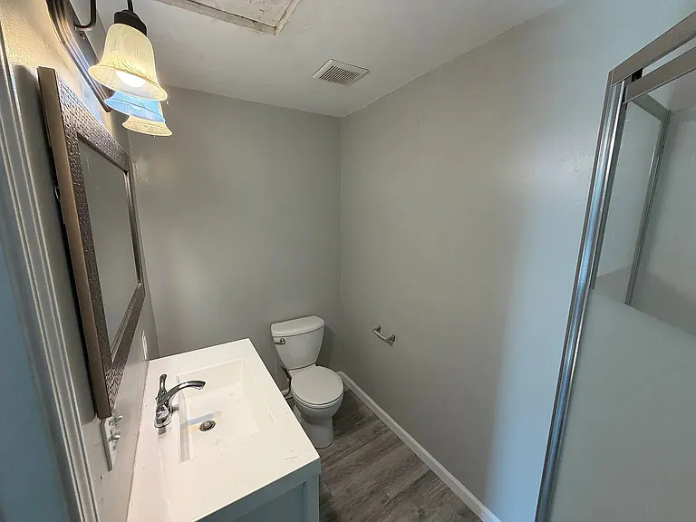 531 E Chestnut St #2 — Photo 13