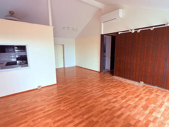 2nd image of 94-1086 Lumihoahu St