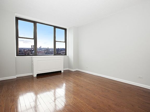 4th image of 201 E 17th St APT 26J
