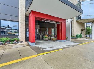 121 Washington Ave S APT 802, Minneapolis, MN 55401