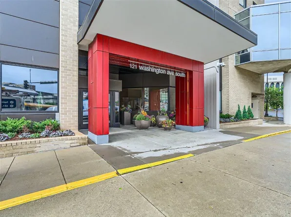 121 Washington Ave S APT 802, Minneapolis, MN 55401
