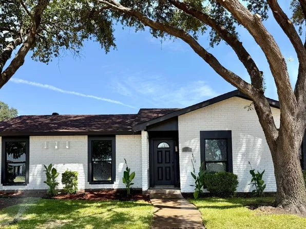 1810 Sandra Ln, Grand Prairie, TX 75052