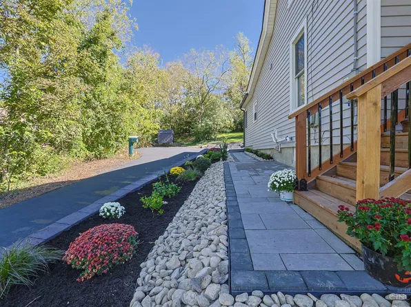 7469 Camargo Rd, Cincinnati, OH 45243