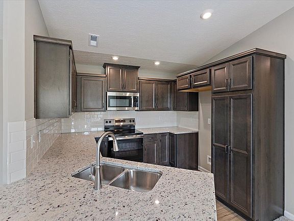 3rd image of 2438 Cetona Way #409-300