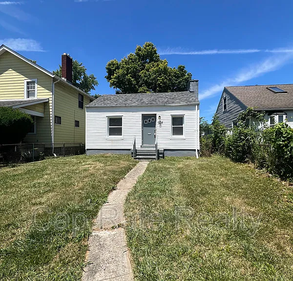 924 E 18th Ave — Photo 1