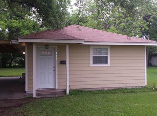 500 E Pecan Ln, Clute, TX 77531