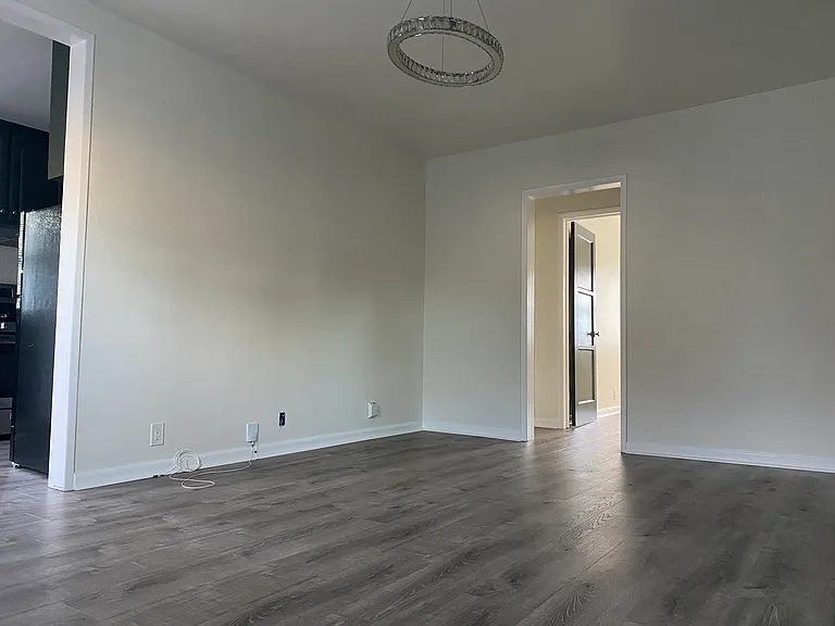 5153 Overland Ave — Photo 3