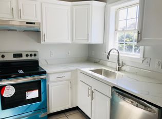 22 Vernon St, Providence, RI 02903