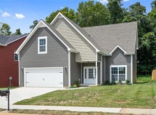 1156 Belvoir Ln, Clarksville, TN 37040