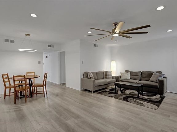 3rd image of 433 S Perkins Rd Unit 433