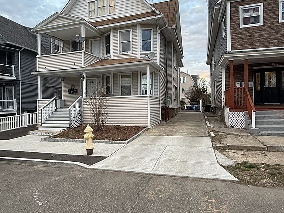 2nd image of 127 Eagle St
