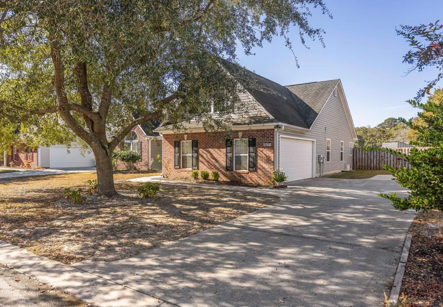3 bed, 1938 sqft, $3,000 — Photo 1