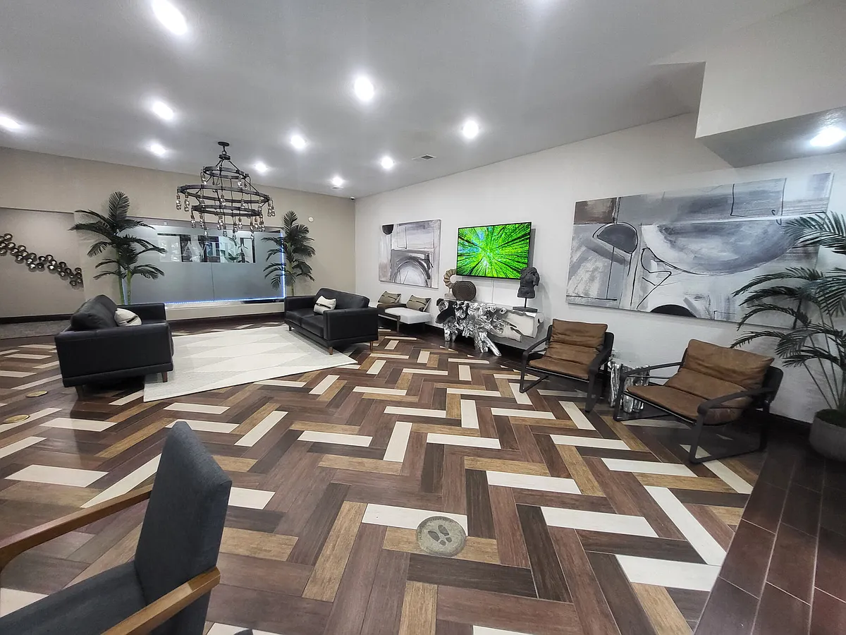 Building Photo - Lavera at Lake Highlands