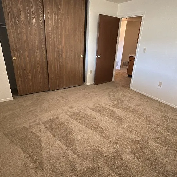 405 Mickelson Ct — Photo 5